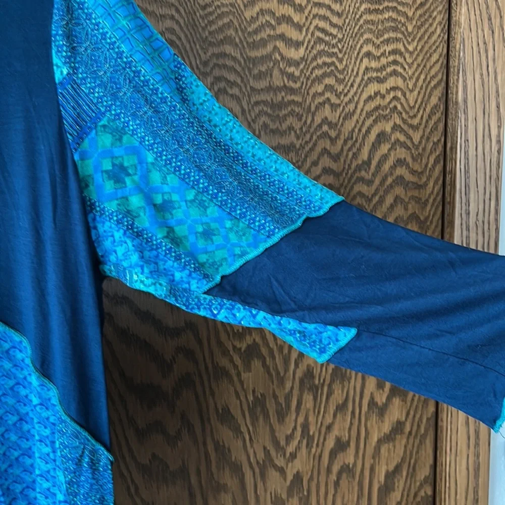 Parsley and Sage 3/4 sleeve top - Picture 4 of 11